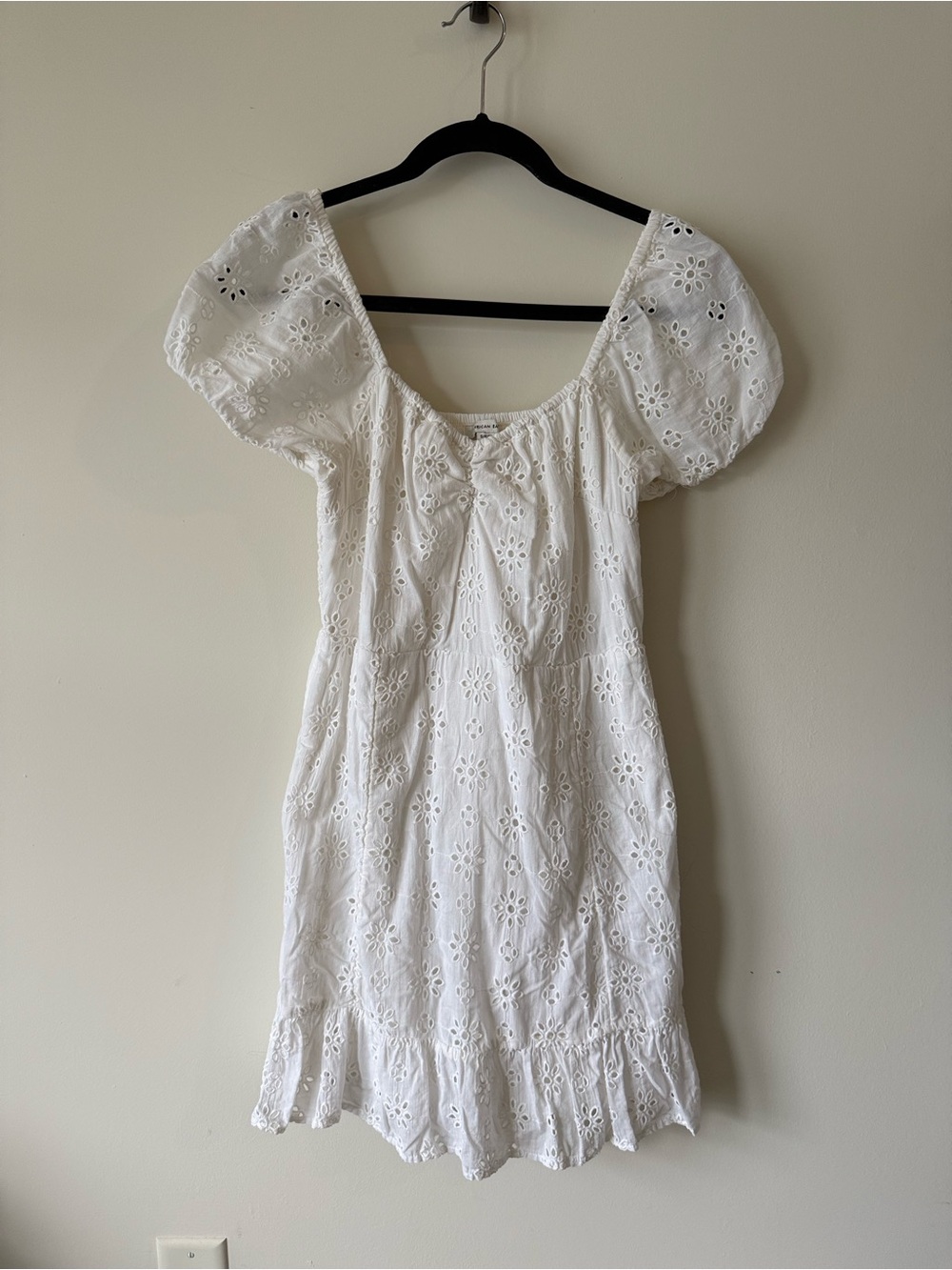 American Eagle Outfitters White Eyelet Puff-Sleeve Mini Dress
